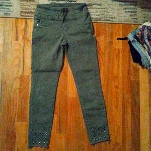 Some jerk green James